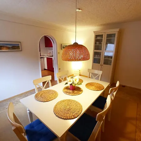 Wohnen Ueber Den Daechern Der Cochemer Altstadt *